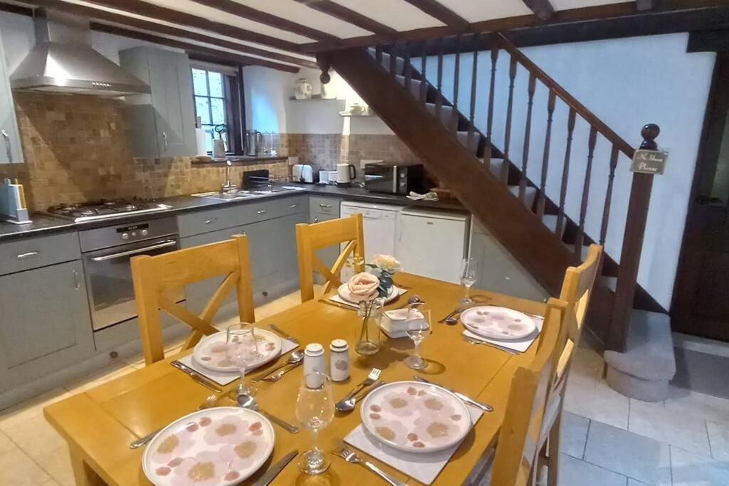 Peak District - 1 Harrow Cottage - Great Longstone Екстер'єр фото
